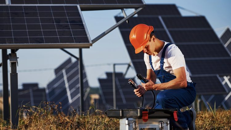 How Long Do Solar Panel Batteries Last
